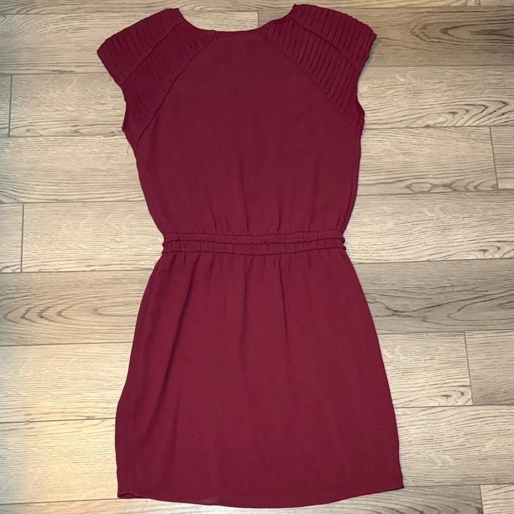 Max Studio Burgundy Women's Mini Dress Size XS Cap Sleeves Gathered Waist Xsmall